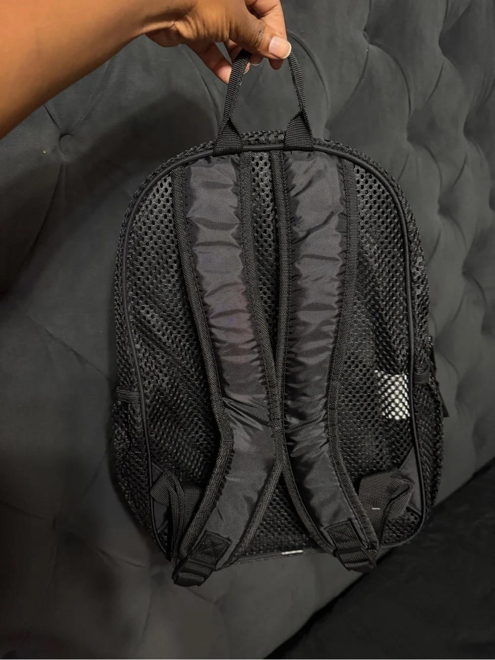 Eastsport sleek black